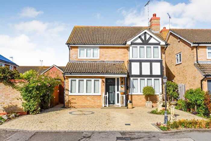 4 Bedroom Detached House For Sale In Mariners Way, Maldon, CM9