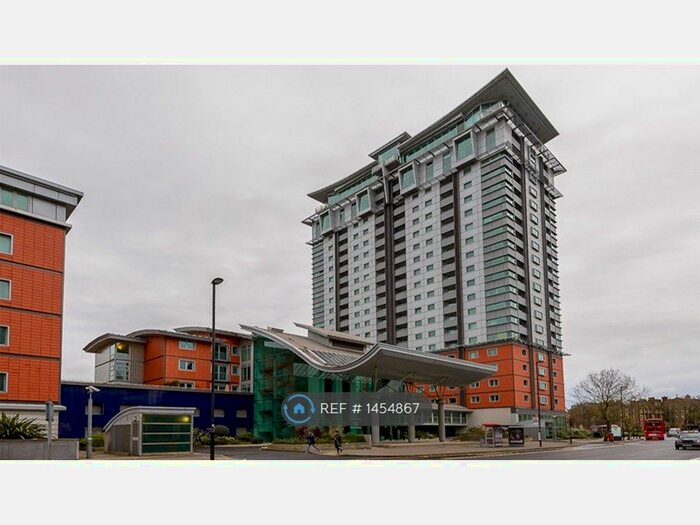 2 Bedroom Flat To Rent In Westminster Bridge Road, London, SE1