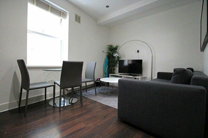 3 Bedroom Apartment To Rent In Old Nichole Street, London, E2