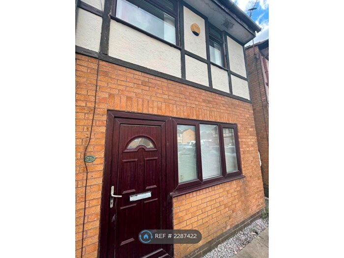 2 Bedroom End Of Terrace House To Rent In Lock Close, Heywood, OL10