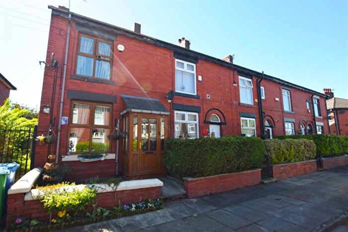 3 Bedroom End Of Terrace House For Sale In Ash Street, Middleton, Manchester, M24