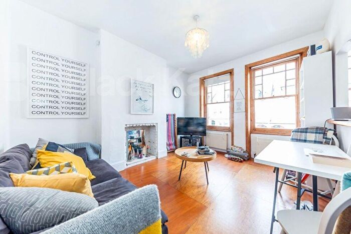 2 Bedroom Flat To Rent In Glebe Road, Crouch End, N8