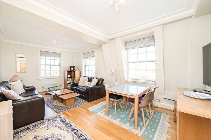 2 Bedroom Flat To Rent In Ovington Court, Ovington Gardens, London, SW3