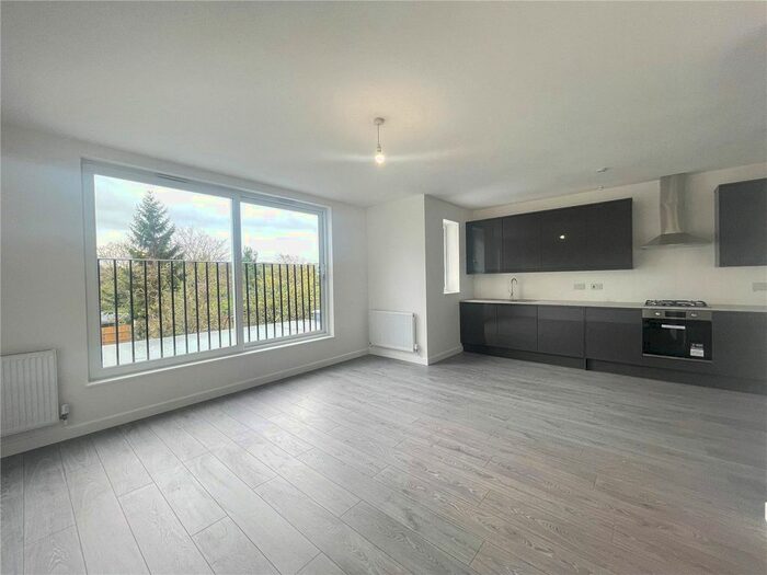 2 Bedroom Flat To Rent In Cranley Gardens, London, N10