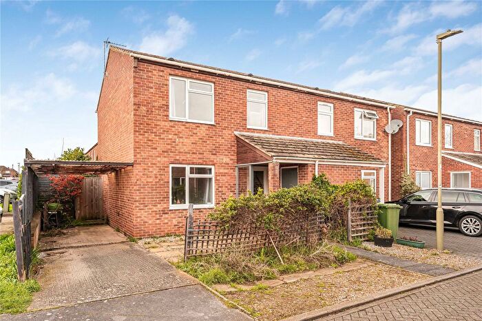 2 Bedroom Semi Detached House For Sale In Van Diemans Lane, Oxford, Oxfordshire, OX4
