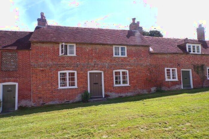 2 Bedroom Property To Rent In Bucklers Hard, Brockenhurst, SO42