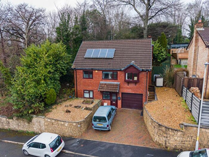 4 Bedroom Detached House For Sale In Warleigh Crescent, Derriford, Plymouth, Devon, PL6