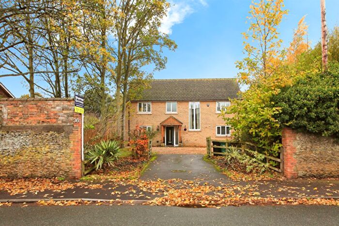 4 Bedroom Detached House For Sale In Paston Ridings, Peterborough, PE4