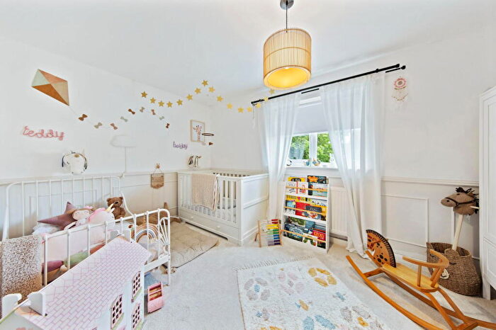 2 Bedroom Semi-Detached House For Sale In Thurston Drive, Kettering, NN15
