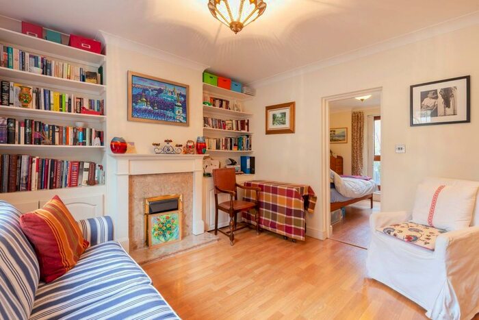 1 Bedroom Flat To Rent In Blythe Road, London, W14