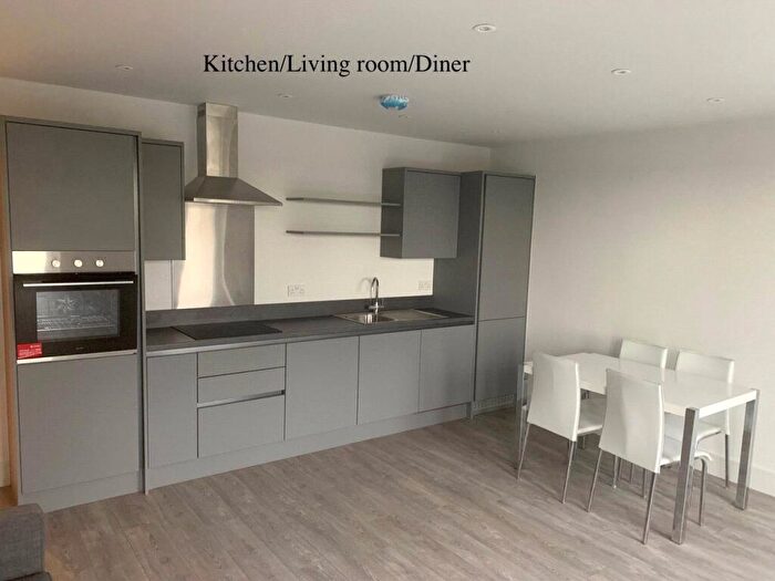 1 Bedroom Apartment To Rent In High Road, Leytonstone, London, E11