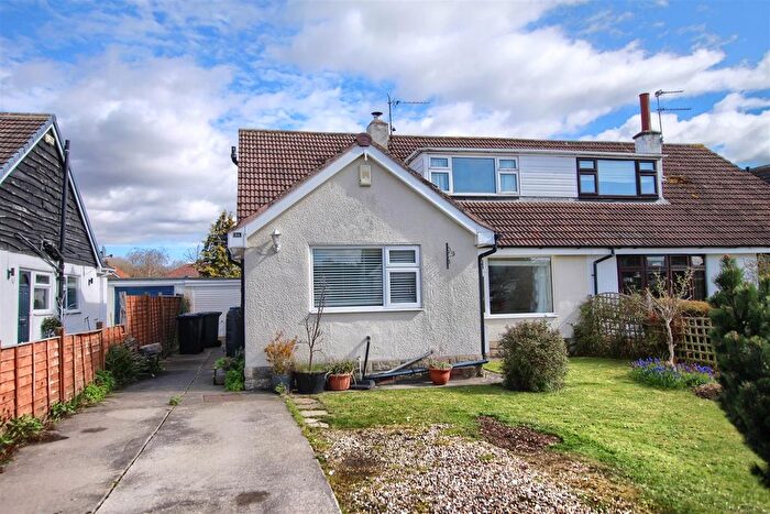4 Bedroom Semi Detached Bungalow For Sale In Cedar Drive, Thornton, TS8