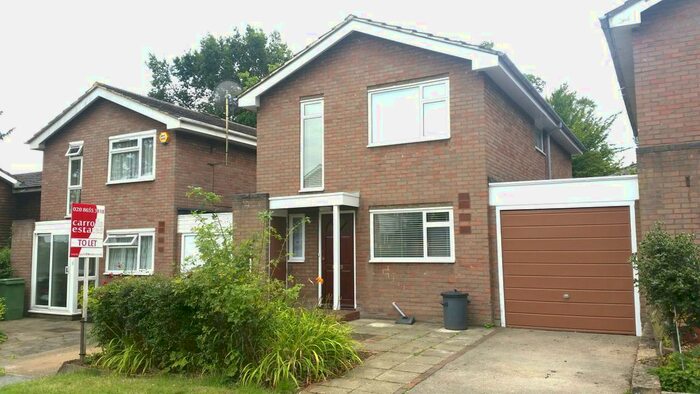 4 Bedroom Link Detached House To Rent In Stambourne Way, Upper Norwood, SE19