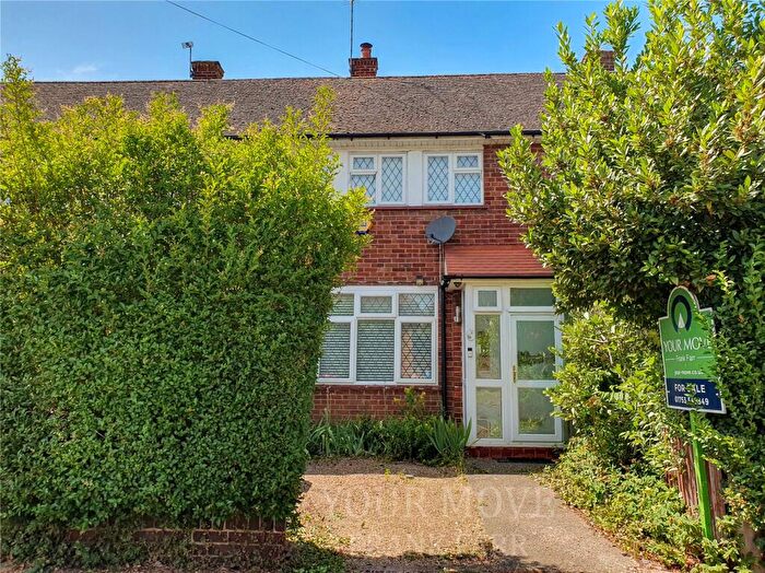 3 Bedroom Terraced House For Sale In Spencer Road, Slough, Berkshire, SL3
