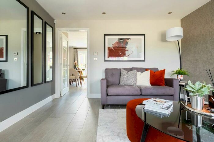 3 Bedroom Semi Detached House For Sale In Broken Stone Road, Blackburn, Lancashire, BB3