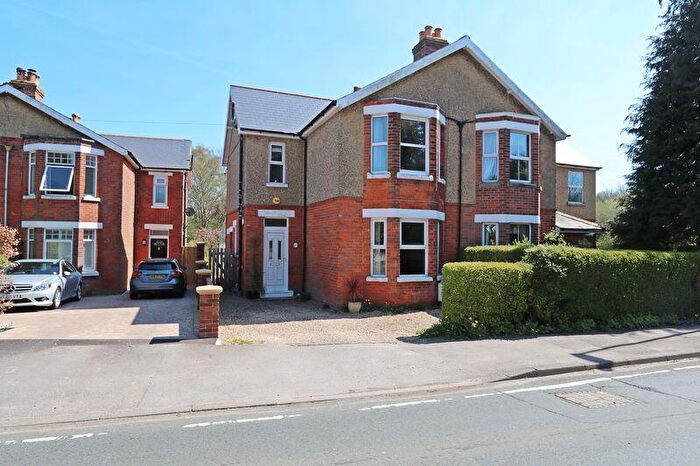 3 Bedroom Semi-Detached House To Rent In Botley Road, Burridge, SO31