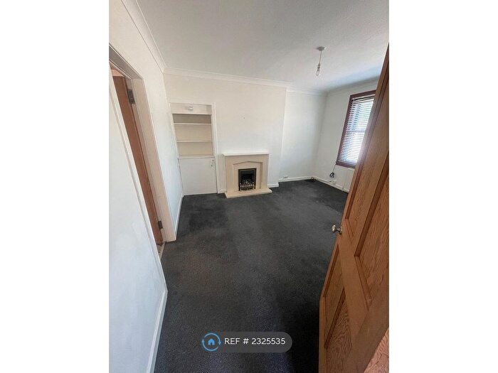 4 Bedroom Semi-Detached House To Rent In Birkenside, Midlothian, EH23