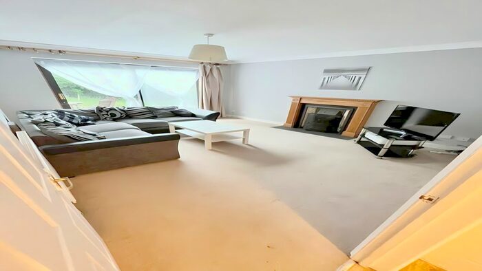 4 Bedroom Detached House To Rent In The Chimes, High Wycombe, HP12