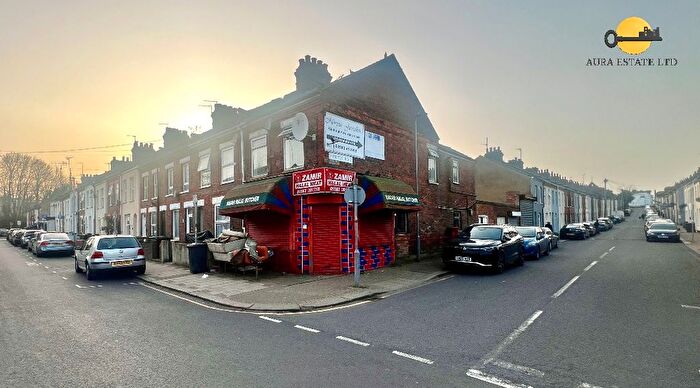 1 Bedroom Maisonette For Sale In Ash Road, Luton, LU4