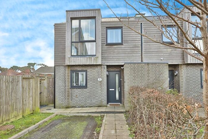 2 Bedroom Property To Rent In Faith Gardens, Poole, BH12