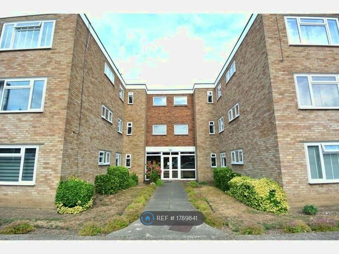 1 Bedroom Flat To Rent In The Elms, Ashford, TW15