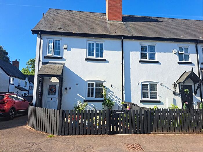 3 Bedroom Town House For Sale In High Street, Hale Village, Liverpool, Cheshire, L24
