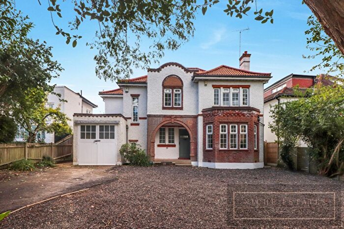 5 Bedroom Detached House To Rent In Alexandra Grove, London, N12
