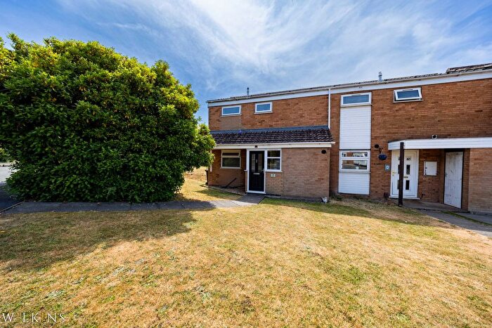 2 Bedroom End Of Terrace House For Sale In Braemar Way, Nuneaton, Warwickshire, CV10