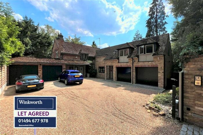 4 Bedroom Detached House To Rent In Chiltern Hill, Chalfont St. Peter, Gerrards Cross, SL9