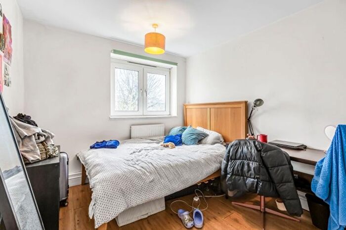 4 Bedroom Flat To Rent In Hunton Street, London, E1