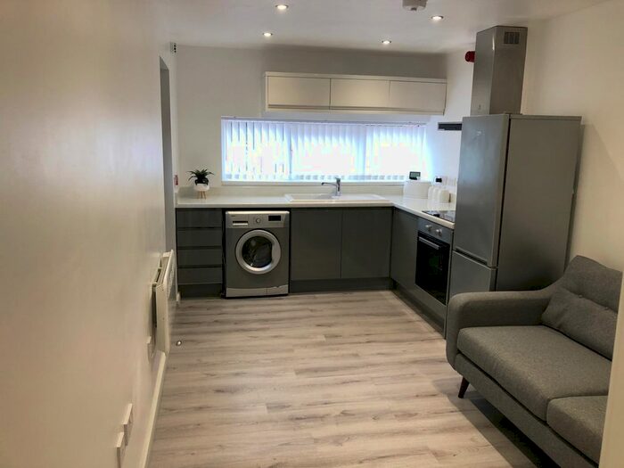 1 Bedroom Studio To Rent In Oak Avenue, Stanley, Wakefield, WF3