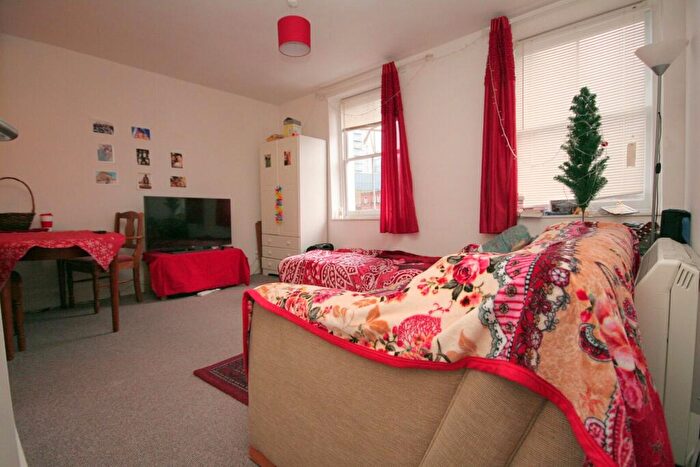 1 Bedroom Flat To Rent In Deptford Broadway, Deptford, SE8