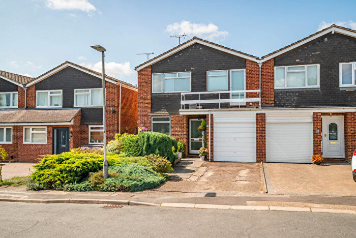 4 Bedroom Semi-Detached House For Sale In Garden Court, Wheathampstead, St. Albans, Hertfordshire, AL4