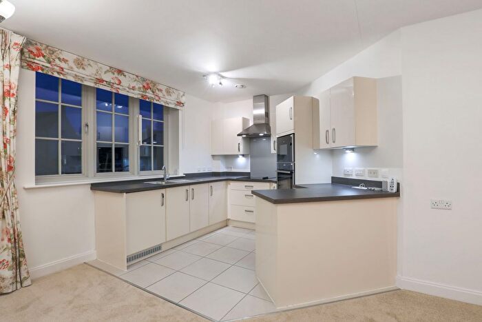 2 Bedroom Flat To Rent In Fosseway, Stow On The Wold, Cheltenham, GL54