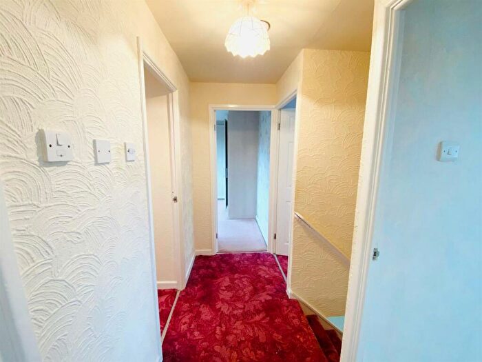 3 Bedroom Semi-Detached House For Sale In Westminster Avenue, Ashton U Lyne, OL6