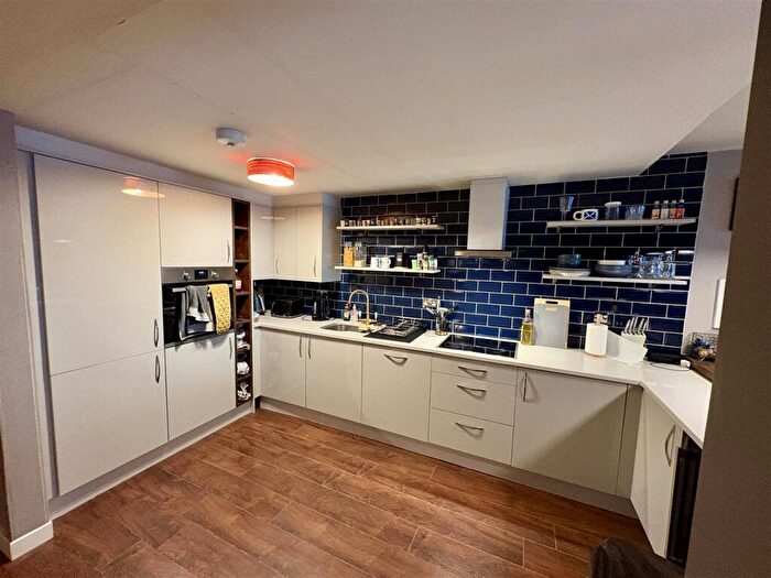 1 Bedroom Apartment For Sale In Oldham Street, Manchester, M1