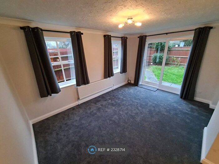 1 Bedroom Flat To Rent In Midwinter Avenue, Milton, Abingdon, OX14