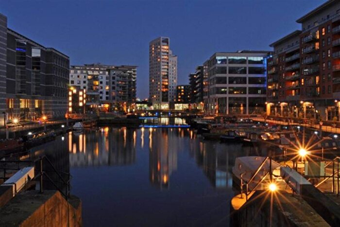 1 Bedroom Apartment To Rent In Mackenzie House, Leeds, LS10