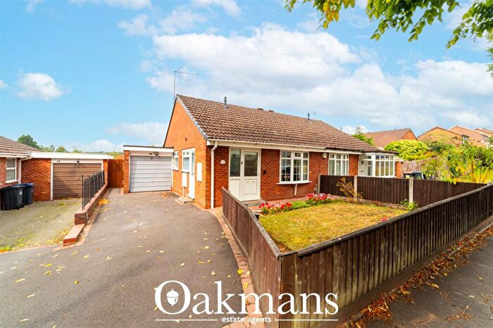 2 Bedroom Bungalow For Sale In Staple Lodge Road, Birmingham, West Midlands, B31