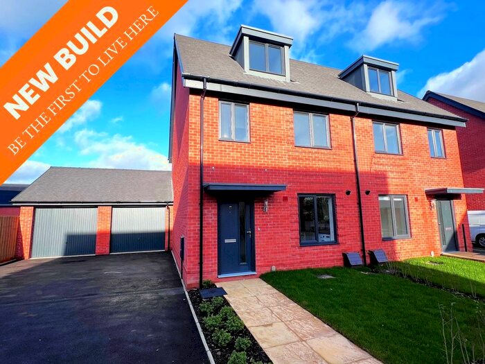 3 Bedroom Semi-Detached House To Rent In Stonyfield Road, Fareham, PO15