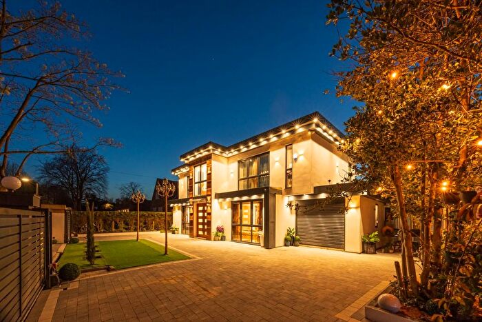 4 Bedroom Detached House To Rent In Delahays Drive, Hale, Altrincham, WA15