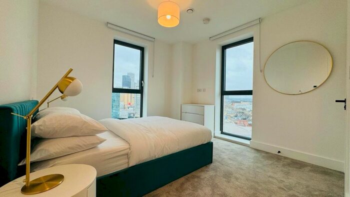 2 Bedroom Flat To Rent In Station Road, Croydon, CR0