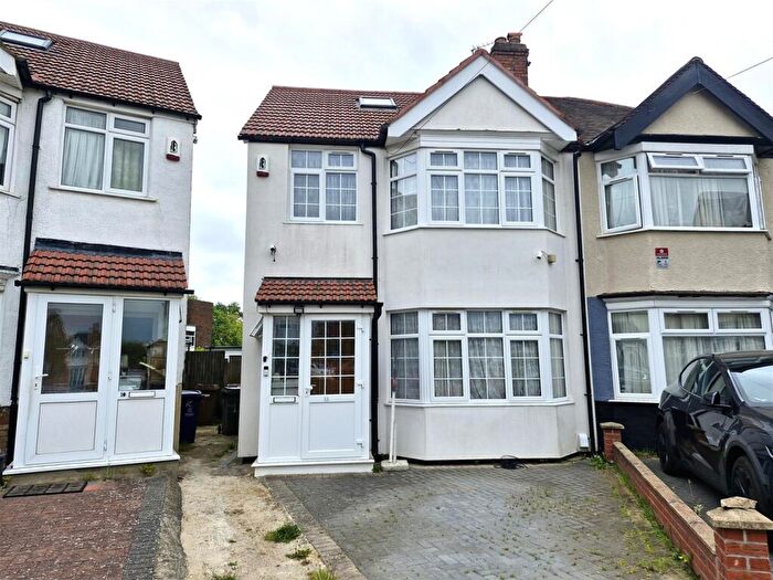 4 Bedroom Semi-Detached House For Sale In Sparkbridge Road, Harrow, HA1