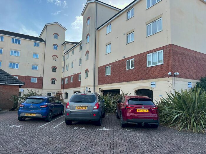 2 Bedroom Flat To Rent In Macquarie Quay, Sovereign Harbour, BN23