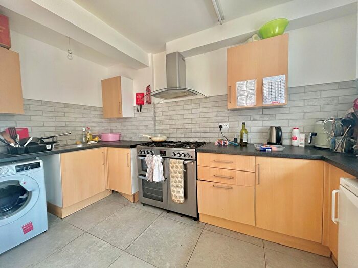 5 Bedroom Property To Rent In Horspath Road, Oxford, OX4