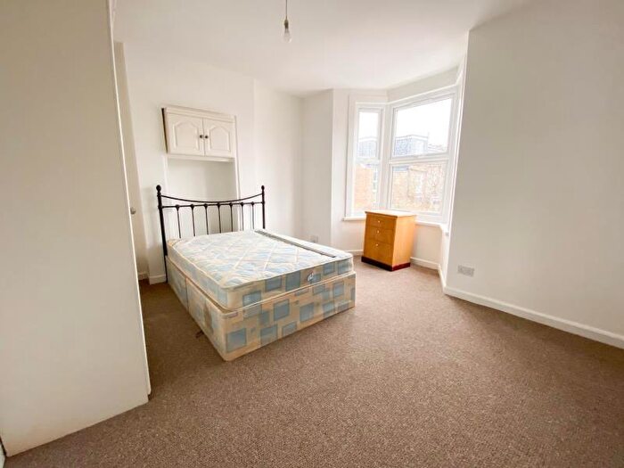 3 Bedroom Terraced House To Rent In Roslyn Road, Tottenham, N15