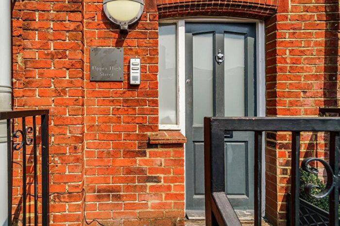 1 Bedroom Flat For Sale In Upper High Street, Epsom, KT17