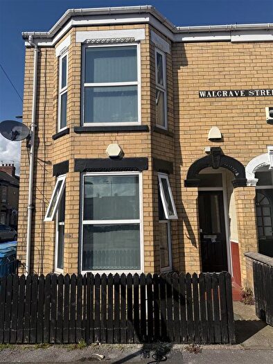 4 Bedroom End Of Terrace House For Sale In Walgrave Street, Hull, HU5