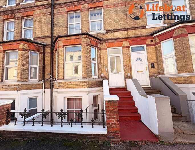 1 Bedroom Flat To Rent In Flat, Victoria Grove, CT20