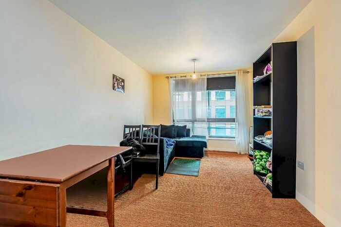 1 Bedroom Flat To Rent In High Street, London, E15